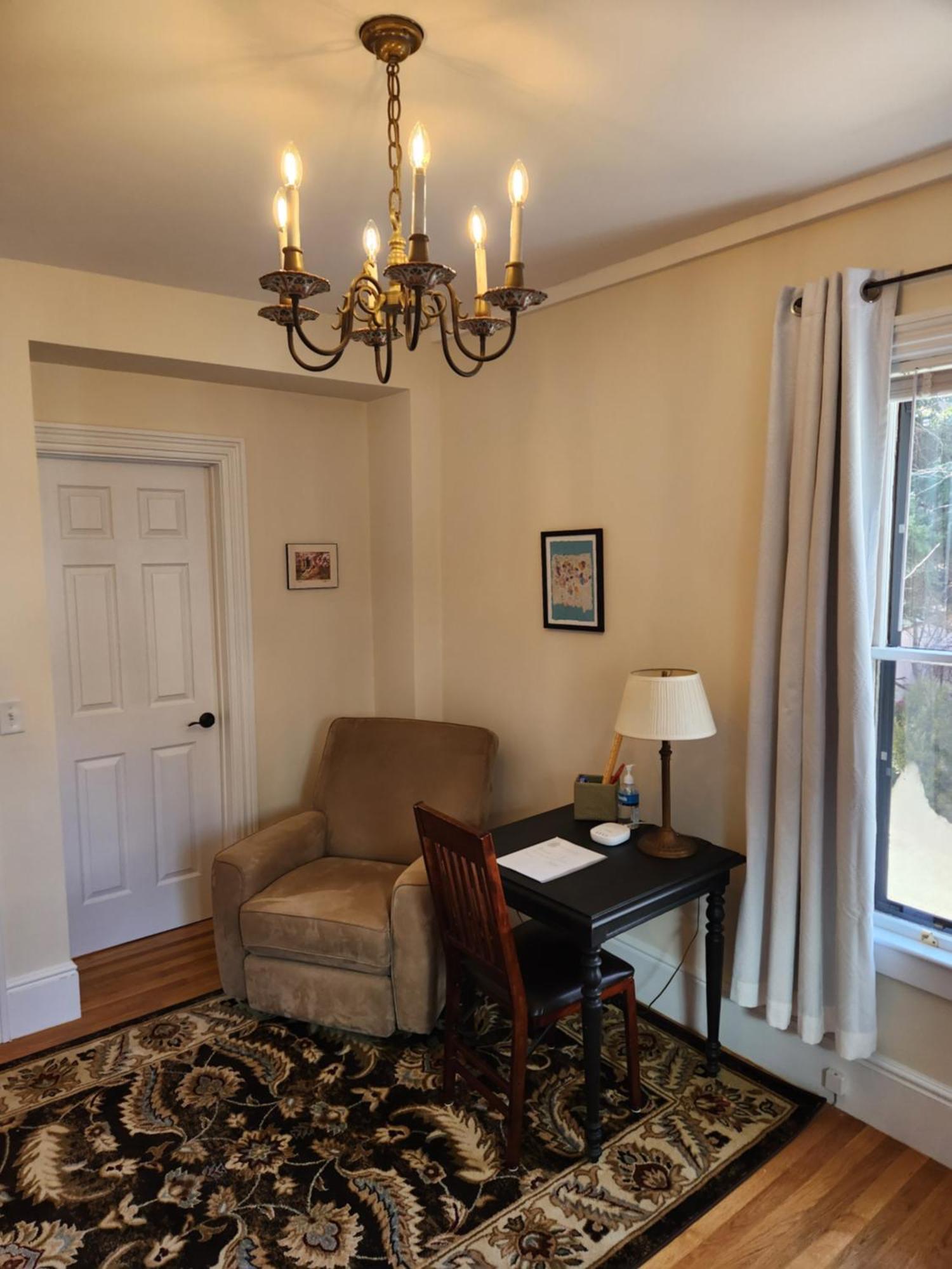 Davis Square Bed & Breakfast