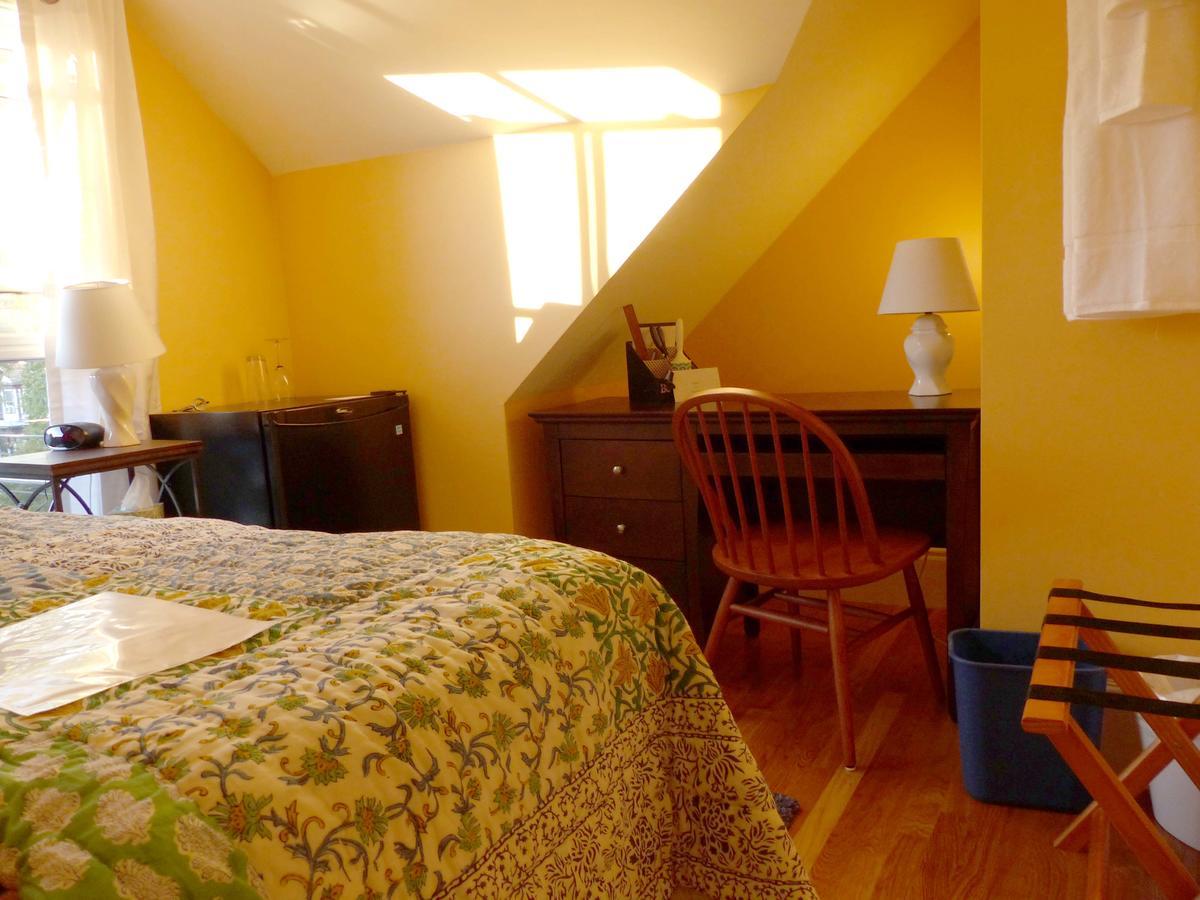 Bed & Breakfast Davis Square